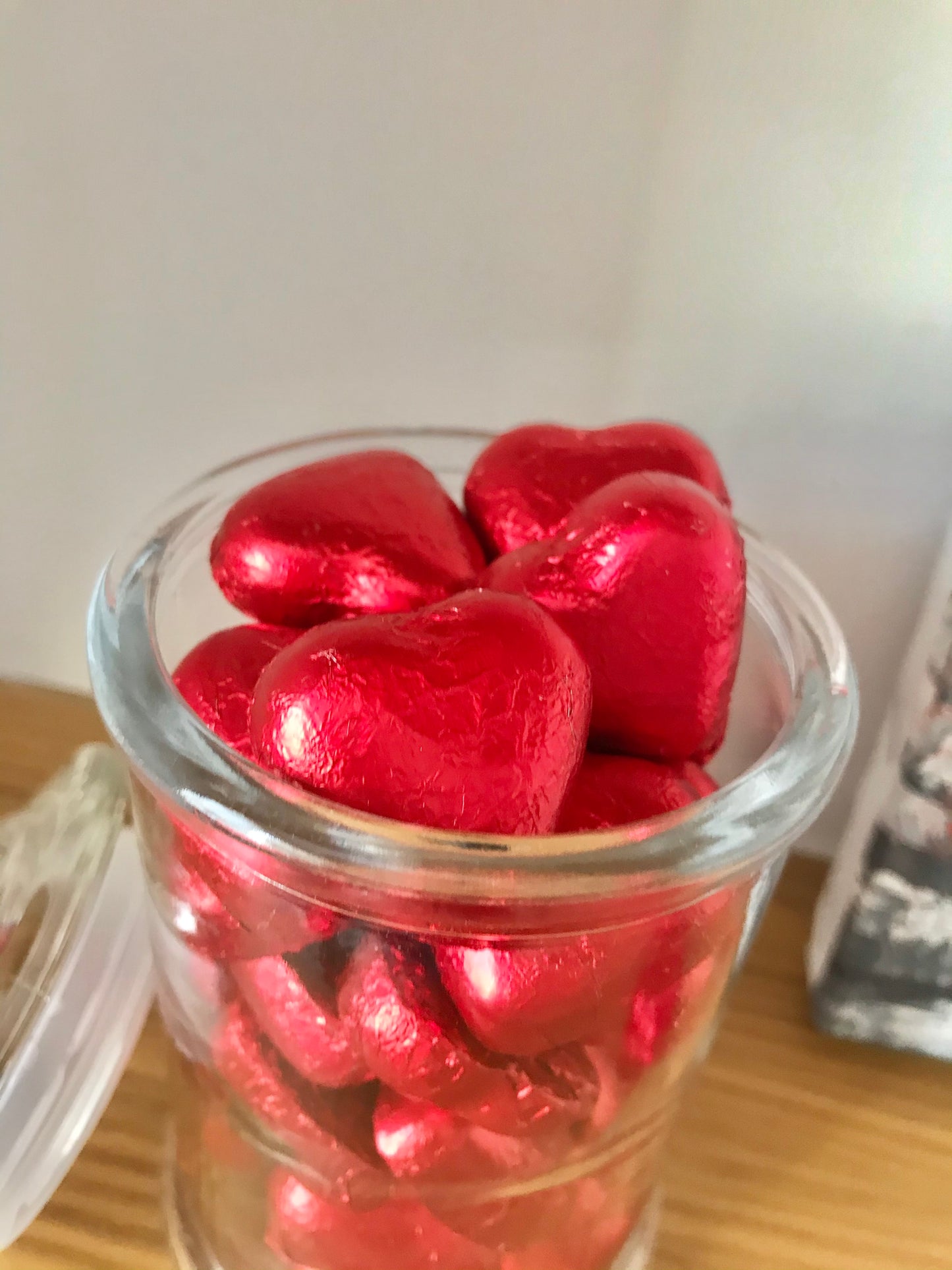 Sweet box corazón, mensaje personalizado y bombones de chocolate